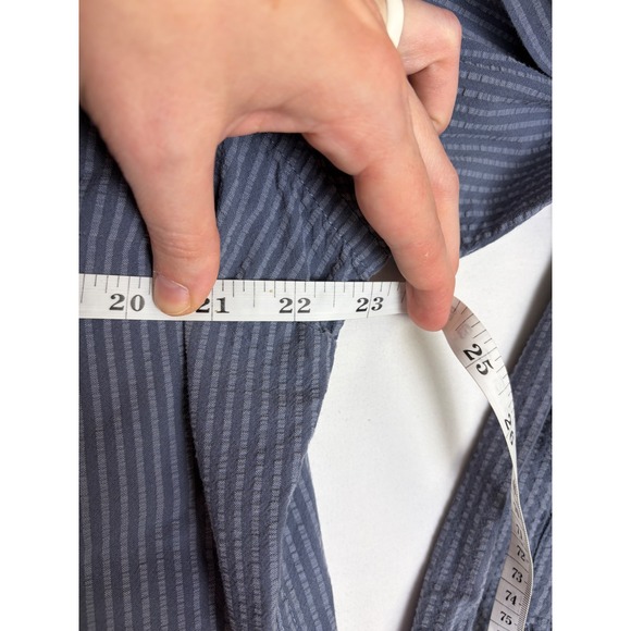 LL Bean XL Blue White Striped Cotton Button Down Shirt Pockets Textured Outdoor - Picture 5 of 7